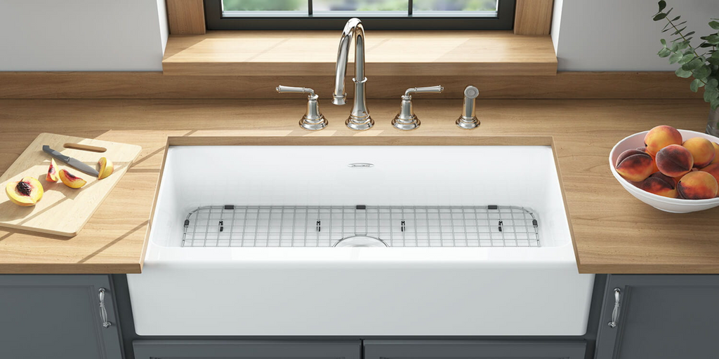 Best Farmhouse Sinks: Fireclay vs. Cast Iron Comparison